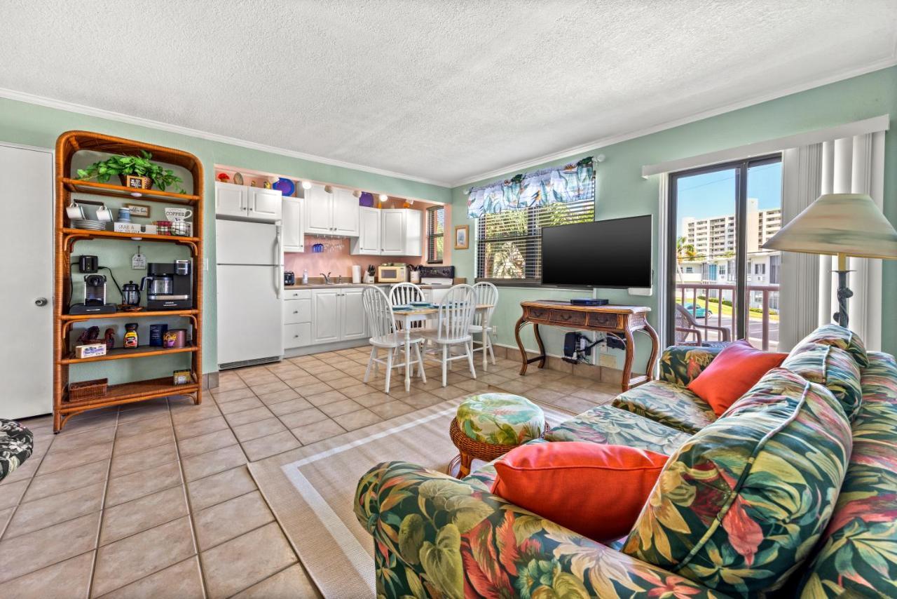 Majestic Beach Condo With Heated Pool In St Pete Beach St. Pete Beach Buitenkant foto