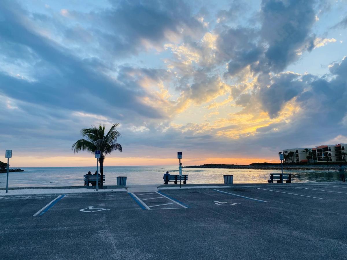 Majestic Beach Condo With Heated Pool In St Pete Beach St. Pete Beach Buitenkant foto